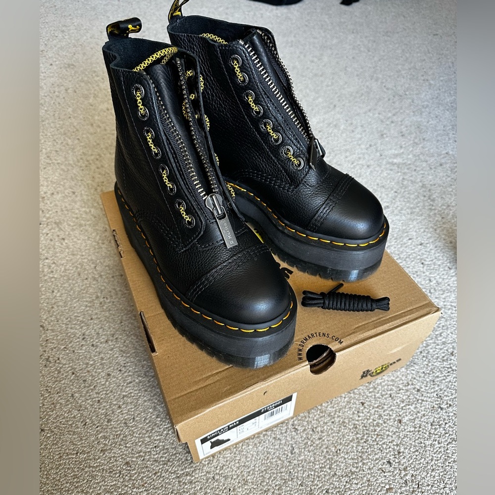 Dr. Martens Sinclair Jadon Max Platform Boots